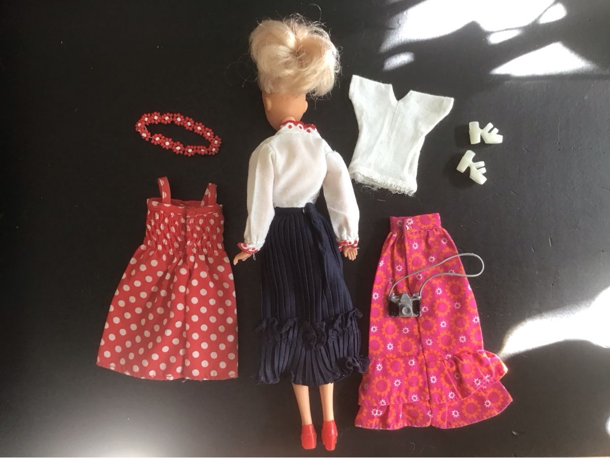 Poupées: Daisy Mary Quant mit Kleidung – D'occasion à Birsfelden par rah_8bfj 2