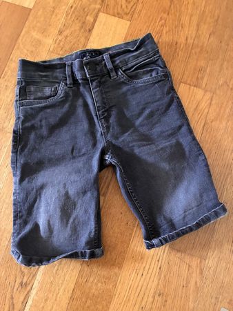 Schönes Shorts Gr. 128, Next