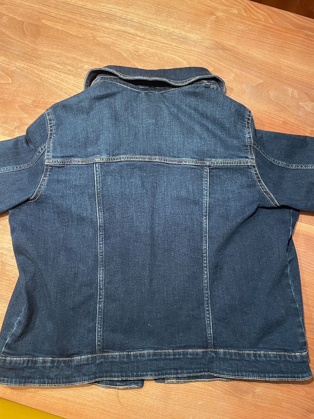 Jacken: Jeansjacke – Neu (gemäss Beschreibung) aus Männedorf von ibrb 2