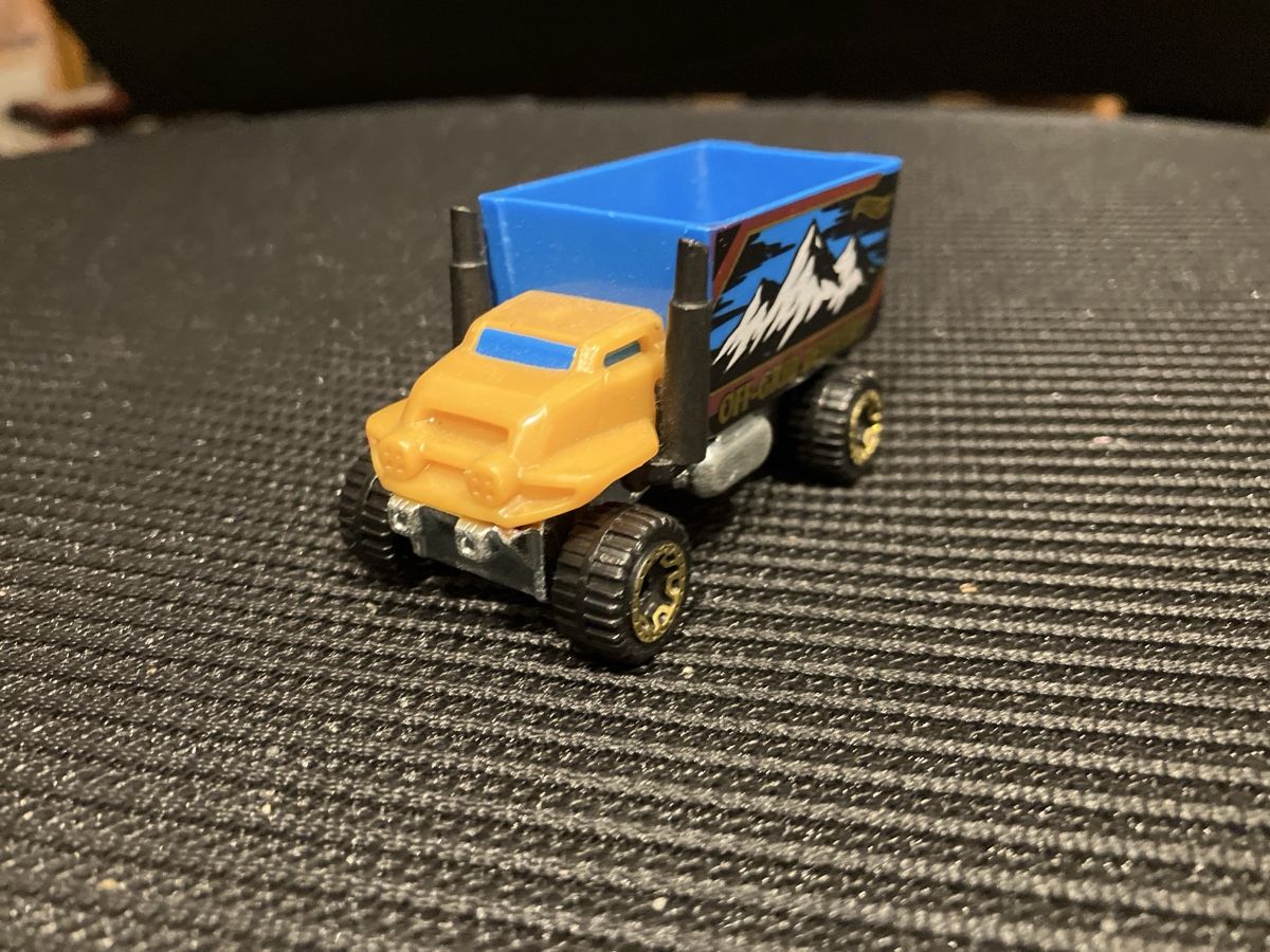 Hot Wheels Modellini d'auto: Hotwheels Baja hauler – Usato da Luzern venduto da tra_t8h7