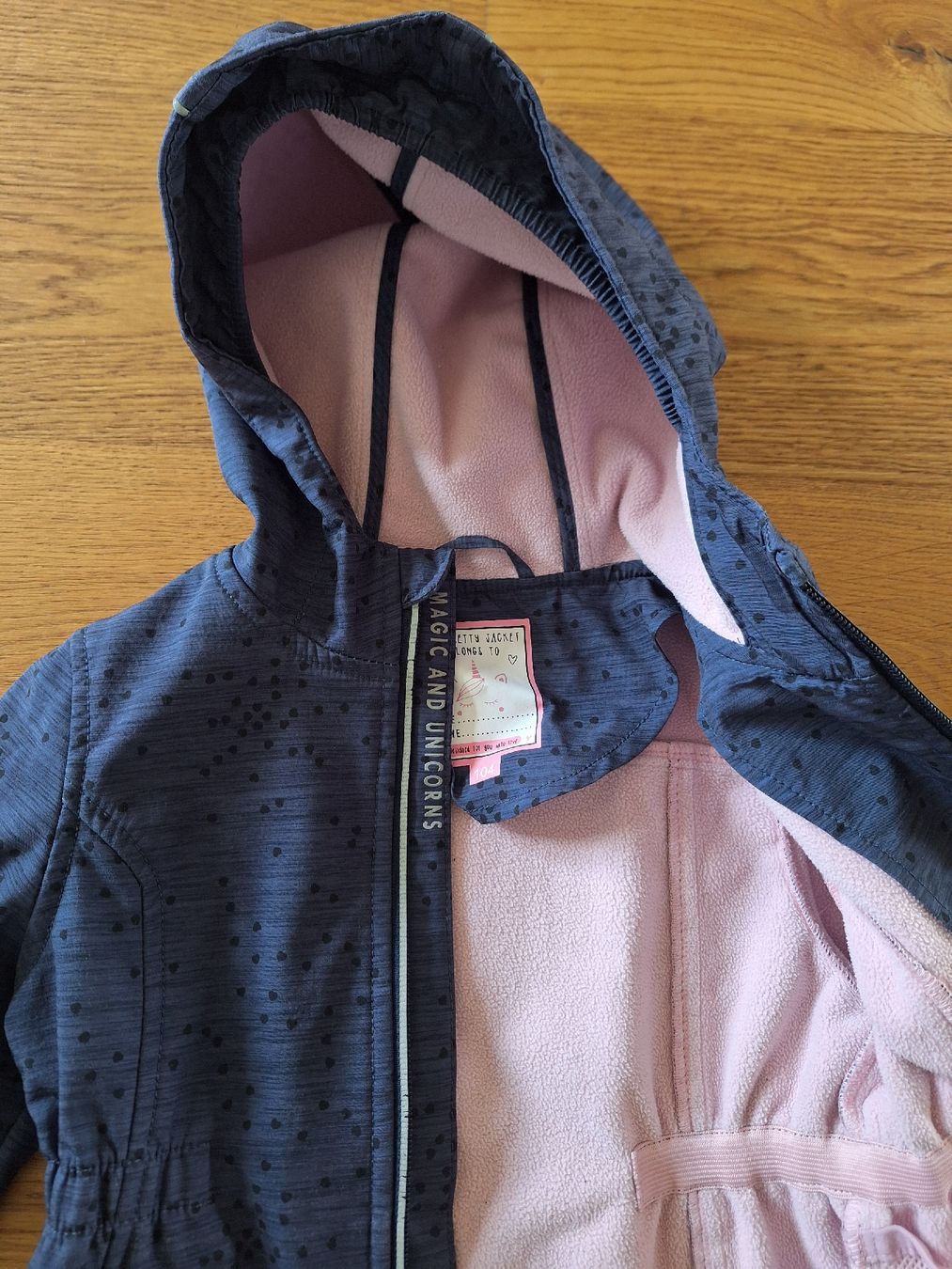 Vestes & Manteaux: Softshelljacke Mädchen Grösse 104 – D'occasion à Reitnau par fabonas 1
