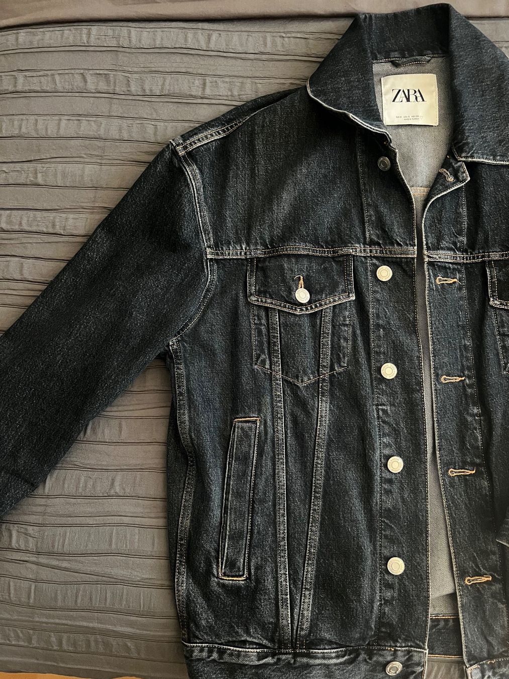 Zara Giacche: Zara unisex denim jacket – Usato da Adliswil venduto da nat_7q7l 2
