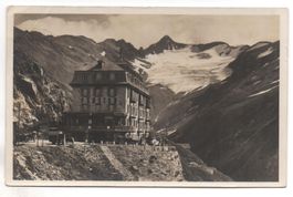 FURKA Hotel Belvedère - Auto - Tanksäule