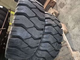 2 Stück 27×10-12 Staplerreifen
