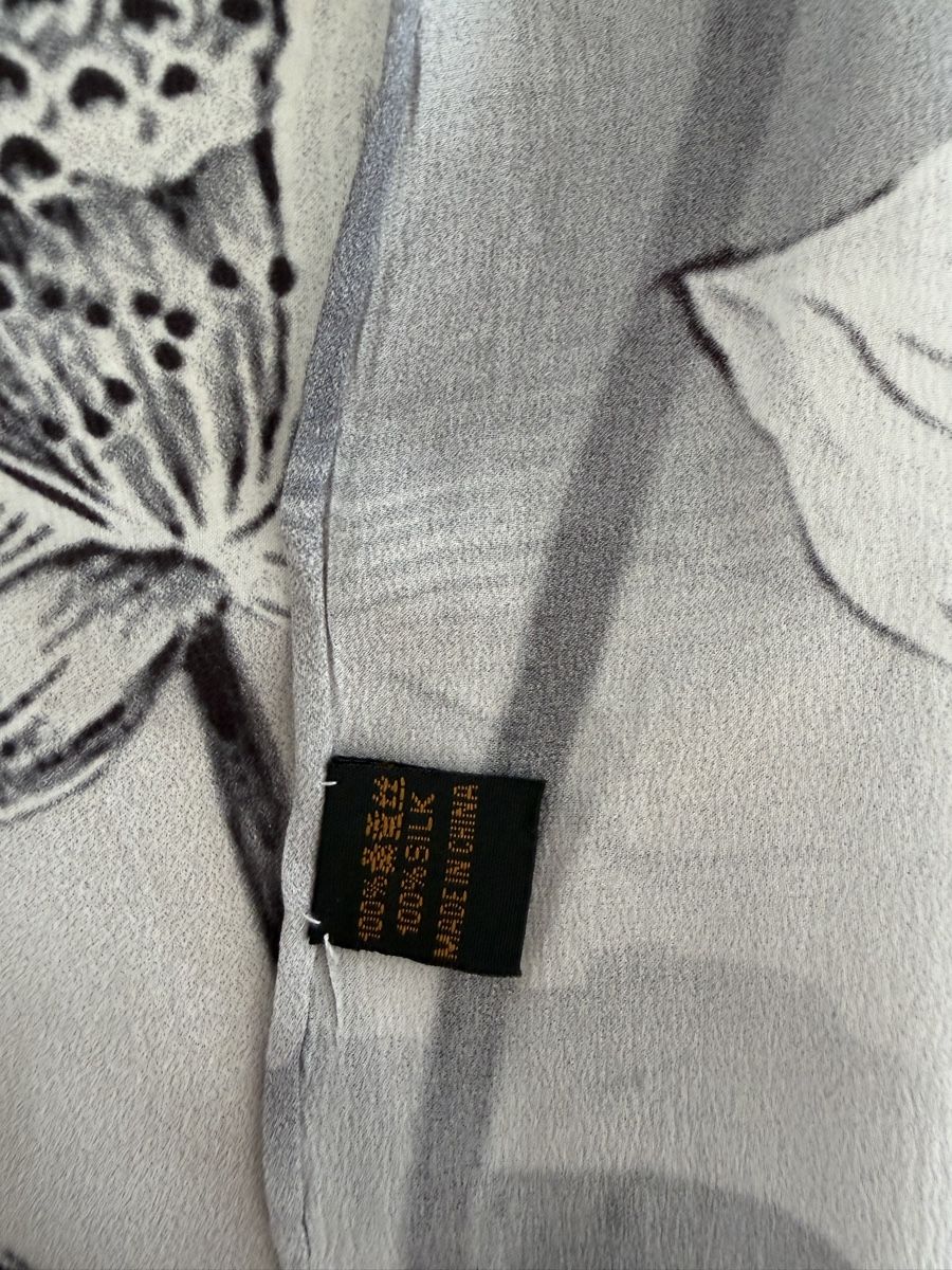 Foulard & Sciarpe: Seıden Schal 🌸 – Usato da Opfikon venduto da Luis144 3