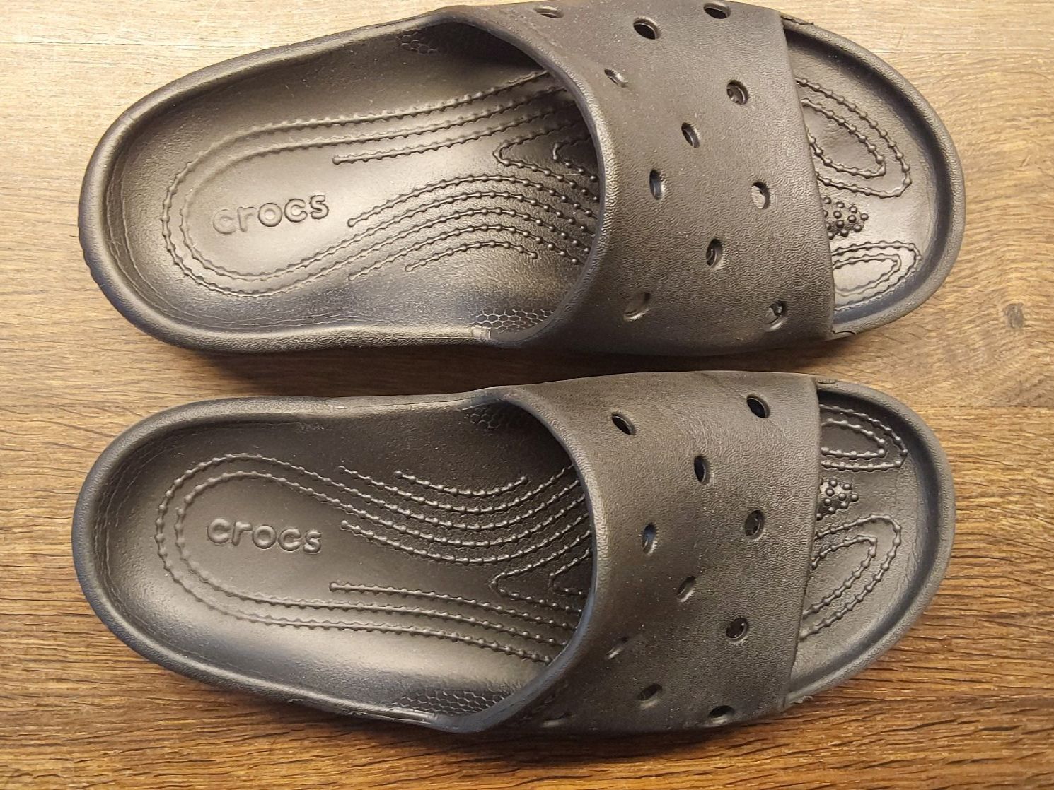 Crocs Scarpe da uomo: Crocs schwarz 40 – Nuovo (secondo la descrizione) da Köniz venduto da scopello12