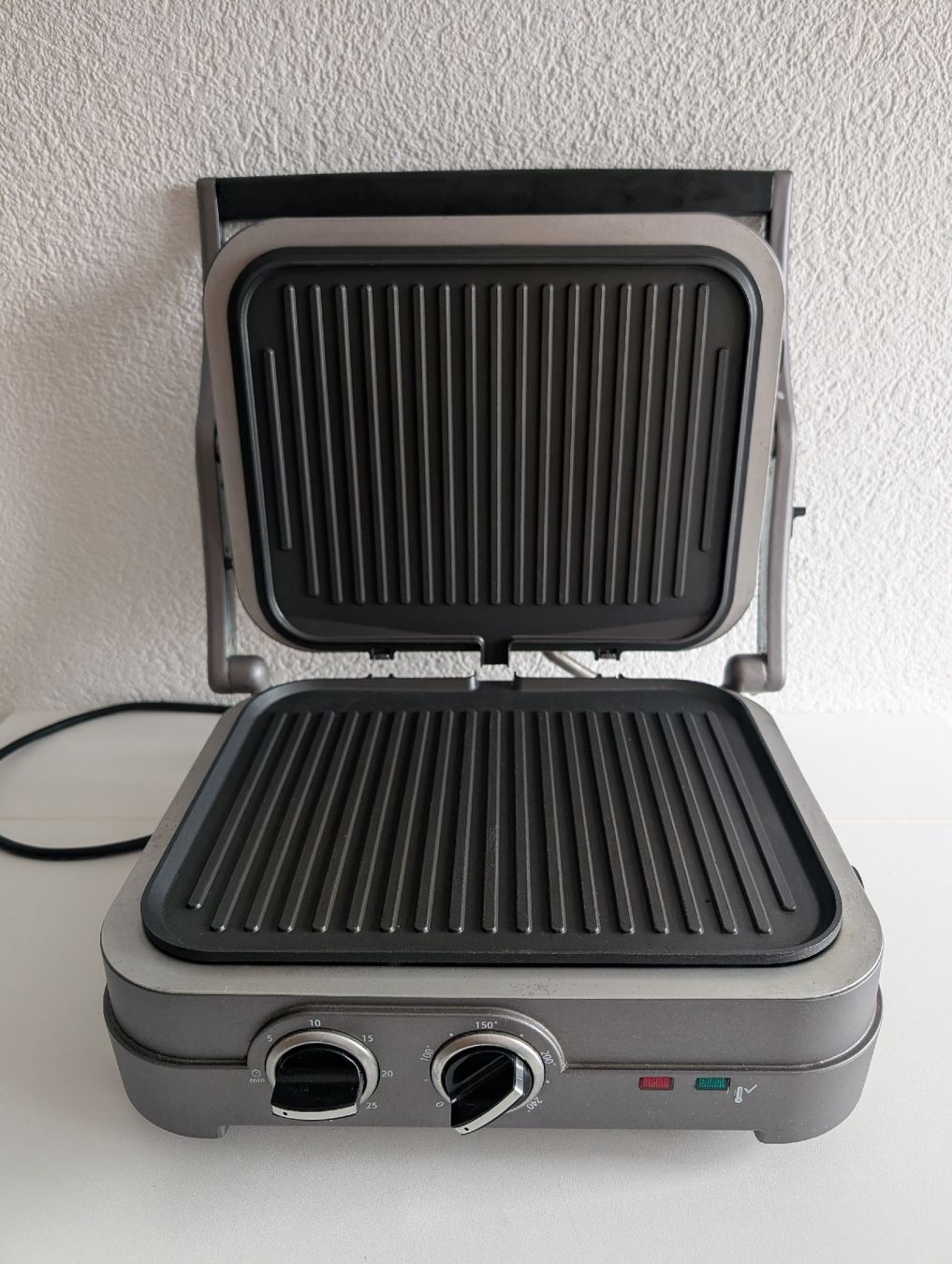 Cuisinart Griglie: Tischgrill GR47E Cuisinart – Usato da Bern venduto da tilz