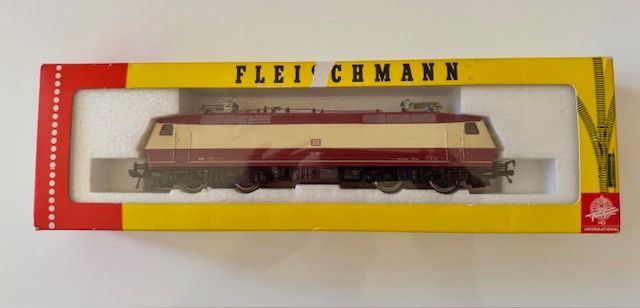 Fleischmann Modelleisenbahnen: Lokomotive BR 120 DB Fleischmann 4350 HO – Gebraucht aus Clarens von toutrouge