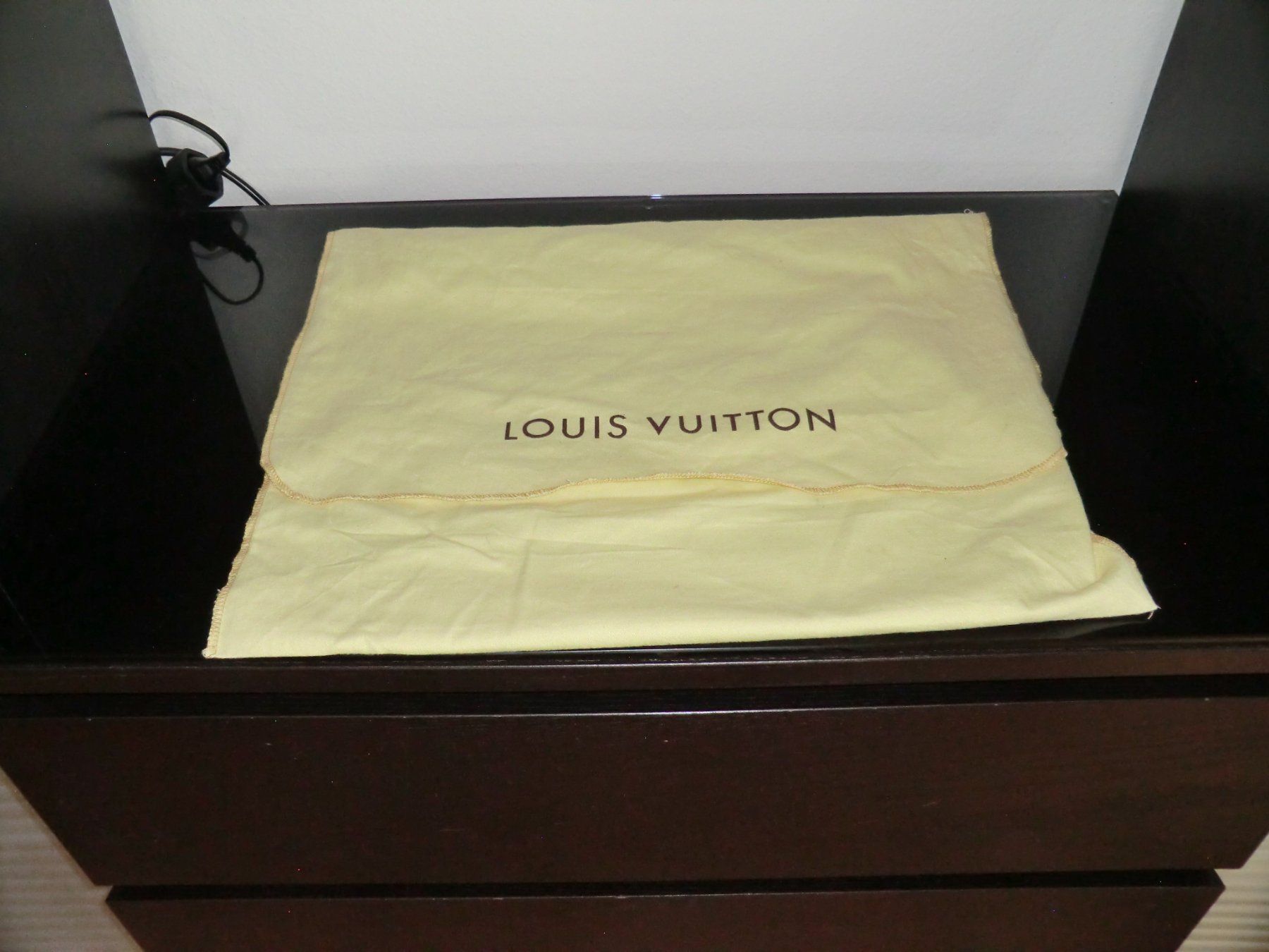 Louis Vuitton Borse da donna: Louis Vuitton Handtasche / Shopper Leder altrosa – Usato da Dierikon venduto da EdelGut 3