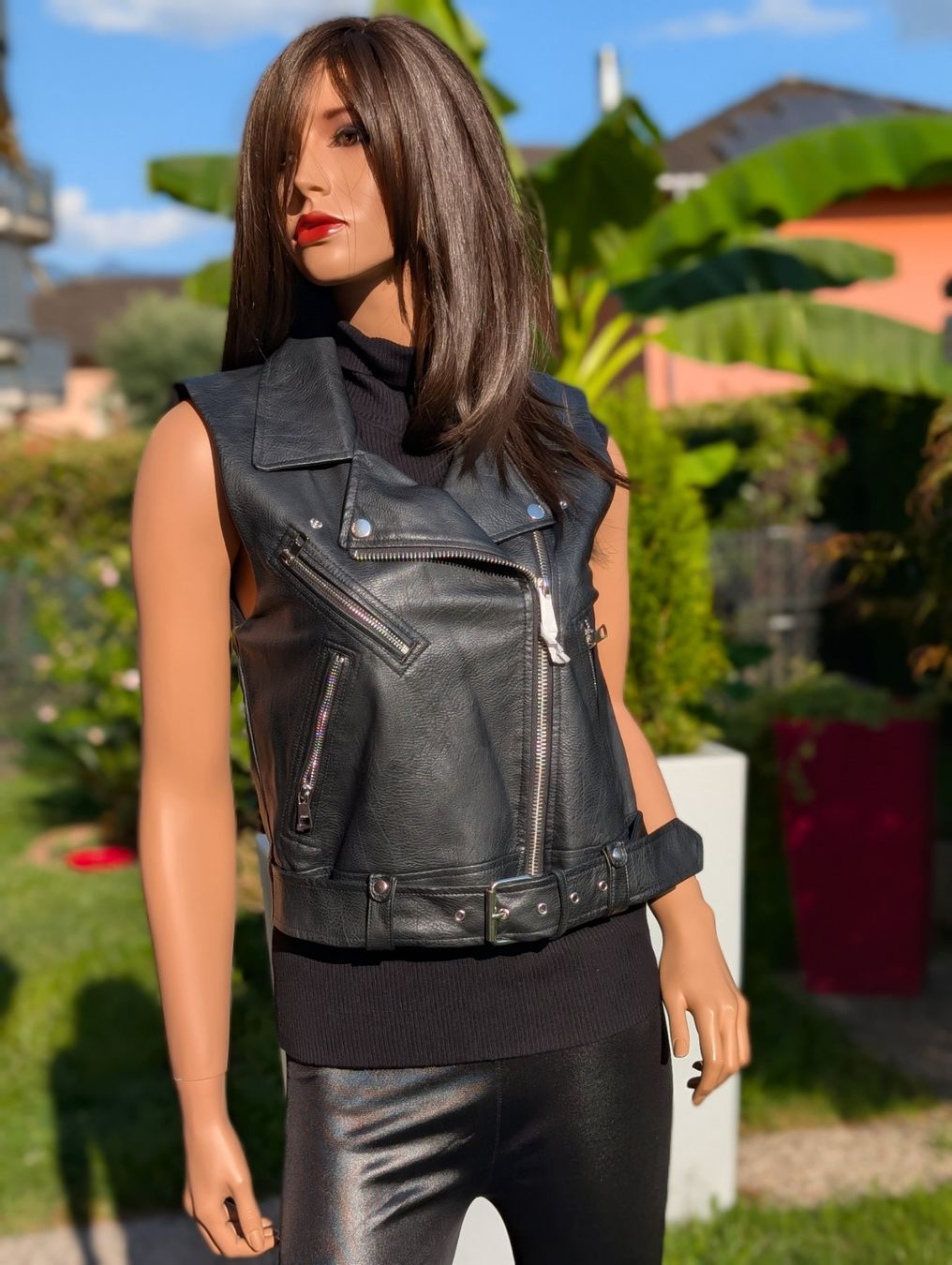 Only Gilet & Giacche senza maniche: ONLY - KUNSTLEDER GILET - NEU - GR. M – Nuovo e nell'imballaggio originale da Cugnasco venduto da tizianaq 1