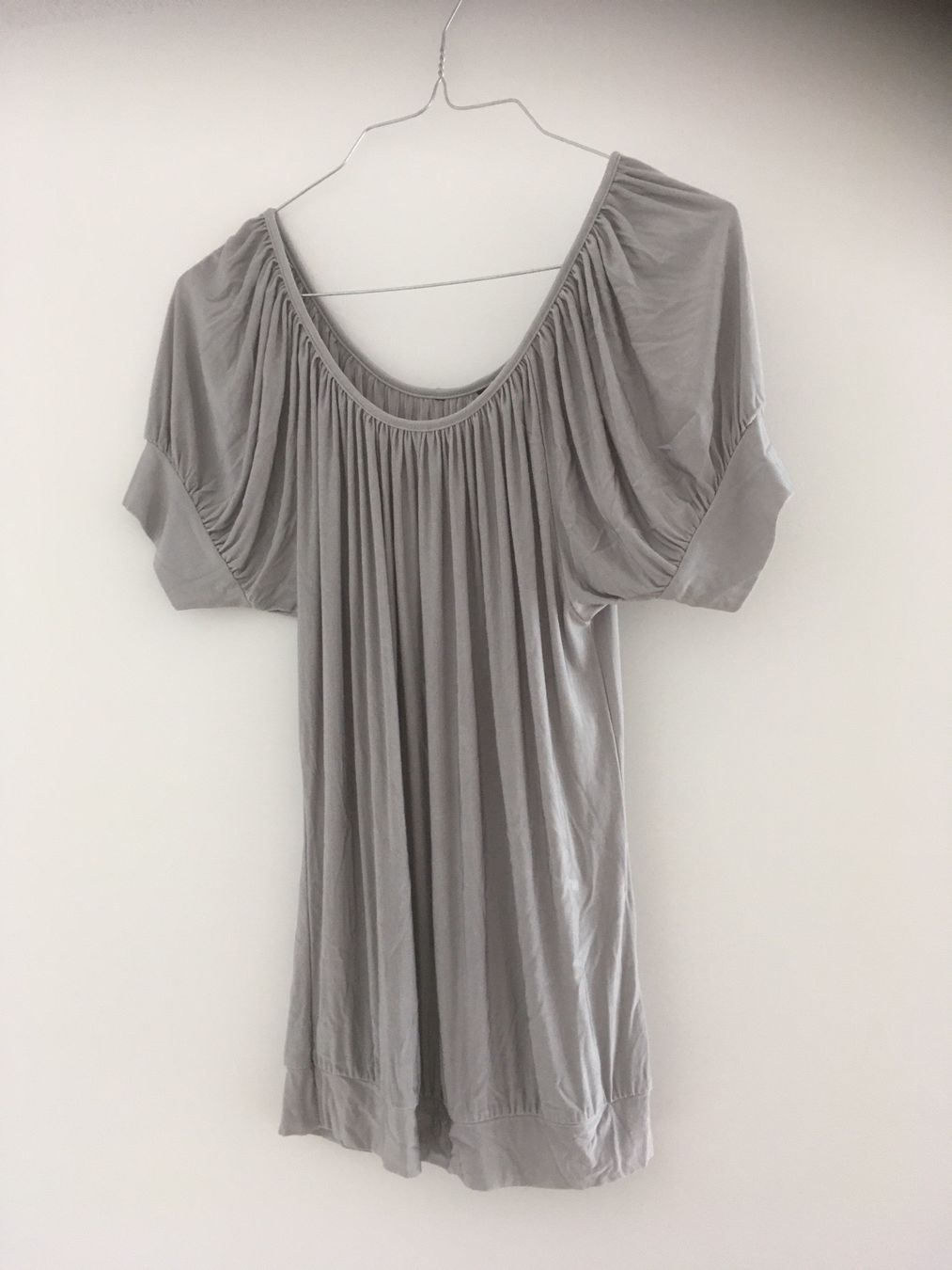 Top: Sommer Top hellgrau/Silber Gr. 36, Edel! – Nuovo (secondo la descrizione) da Gächlingen venduto da Tara_devi 2