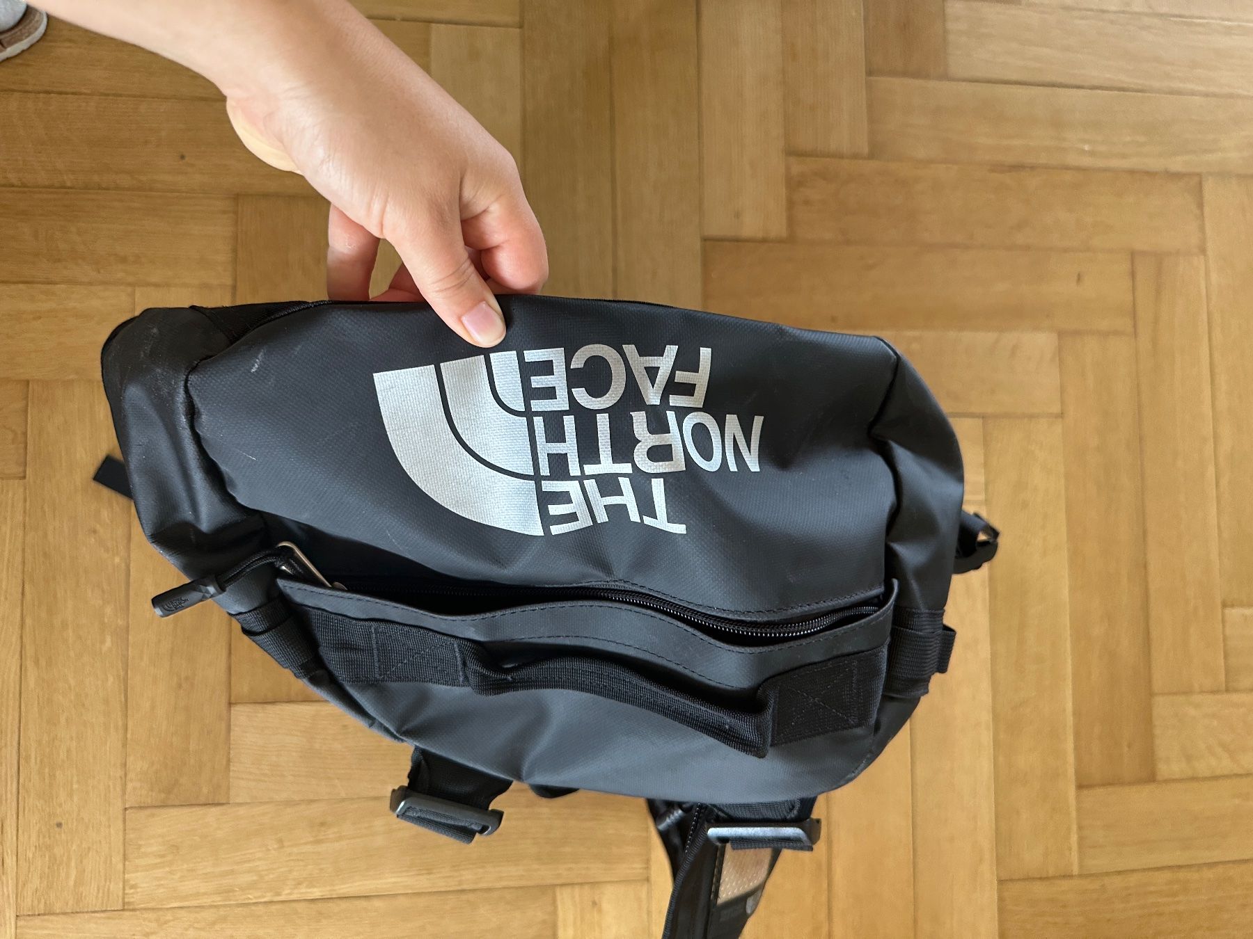 North Face Rucksäcke: The North Face Duffel Bag S schwarz – Gebraucht aus Bern von KrAGinES 5