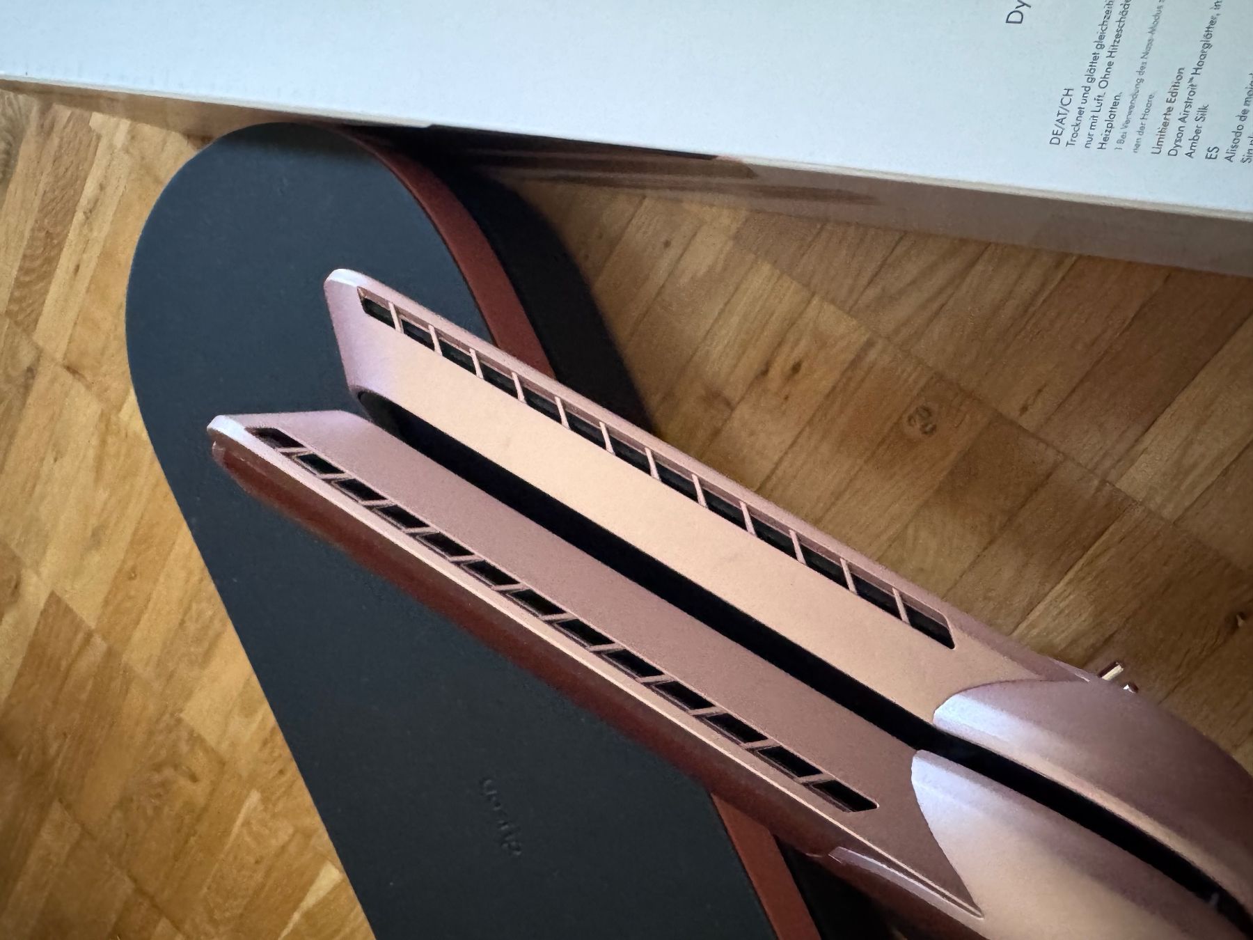 Dyson Asciugacapelli: Dyson Airstrait, neuwertig, Special Edition – Nuovo (secondo la descrizione) da Nürensdorf venduto da 2ND_STORY 4