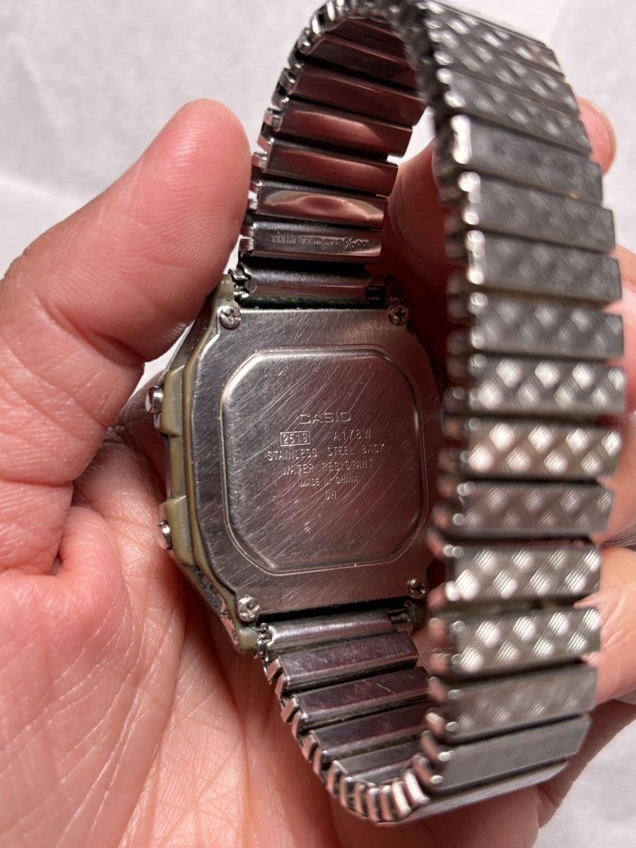 Casio Uhren: Vintage Casio – Defekt aus Confignon von Second_Hand_Ch 3