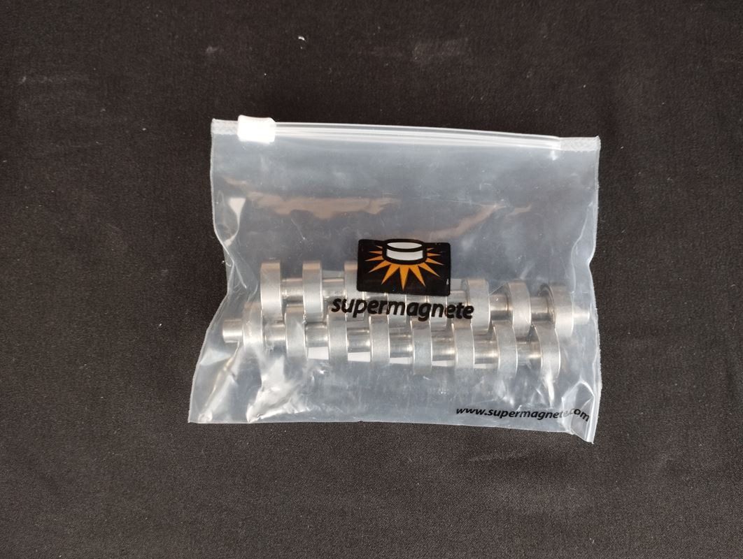 Calamite: SUPERMAGNETE Magnet-Set – Usato da Schübelbach venduto da Restwert_Schubelbach 2