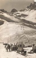 Engelberg OW Skilift Trübsee Jochpass mit Skifahrern