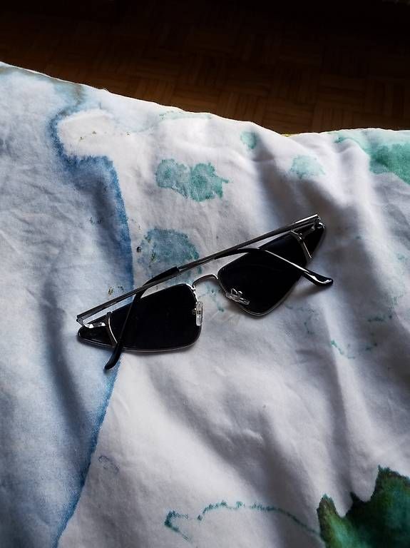 Occhiali & Lenti: Fashionlook Sonnenbrille Alternative – Usato da Bern venduto da Bluepop 1