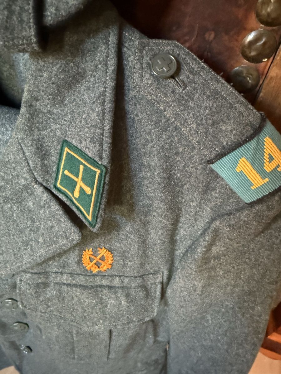 Schweizer Armee Uniformi: Uniform Schweizer Militär Minenwerfer  – Usato da Grossaffoltern venduto da hobel28 1
