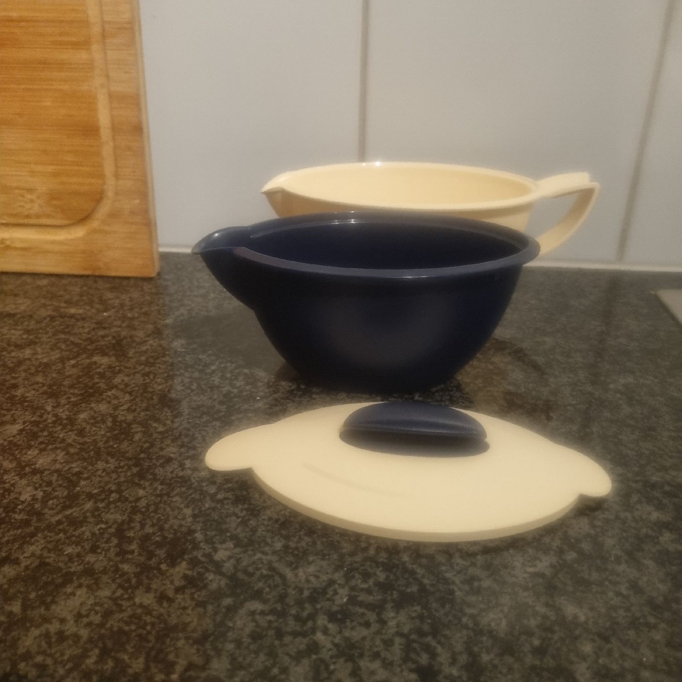 Tupperware Contenitori & Simili: Tupperware Saucen Behälter 550ml – Usato da Altenrhein venduto da Roduner 2