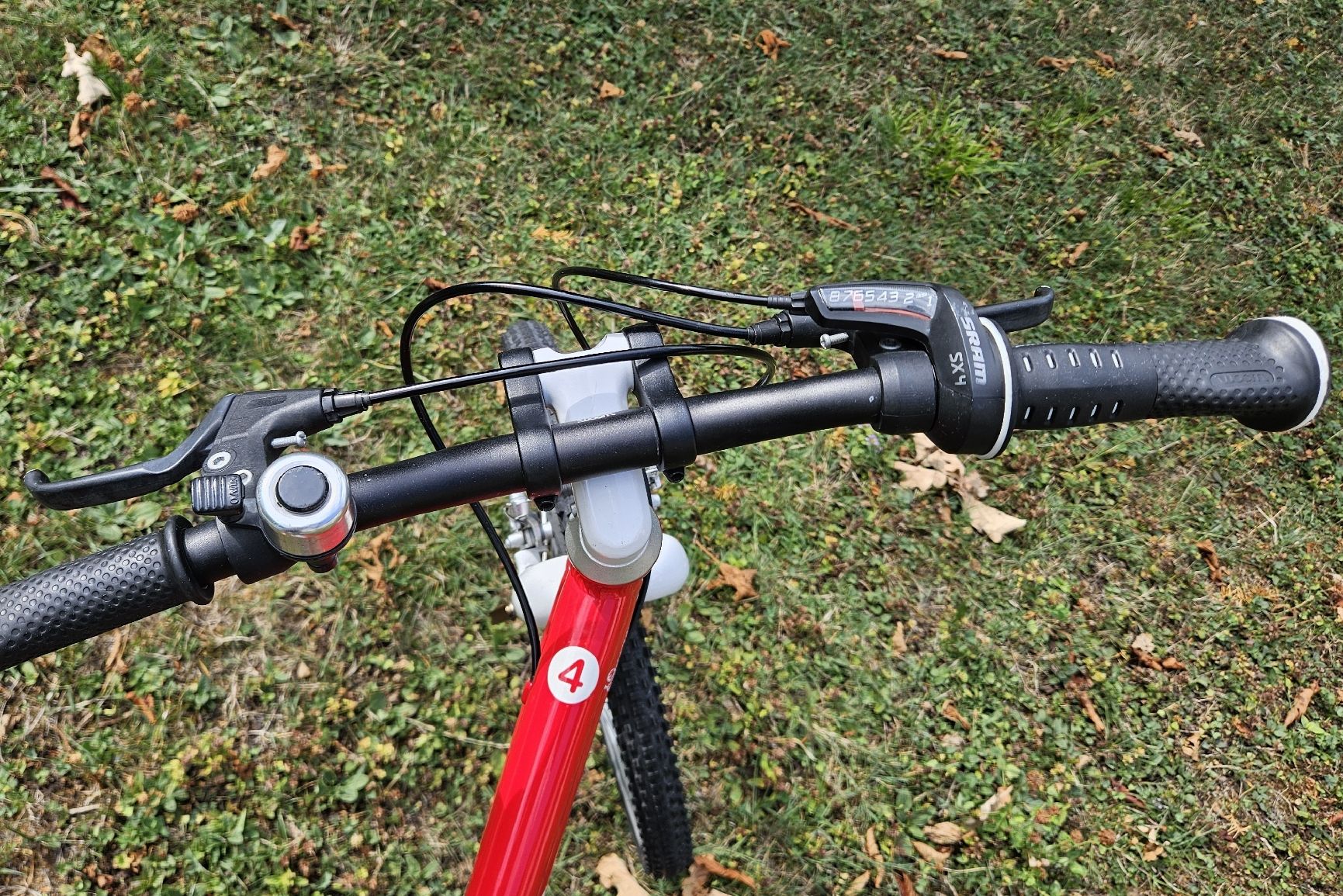 Woom Velos: Woom 4 rot – Gebraucht aus Winterthur von Chrisholi 2