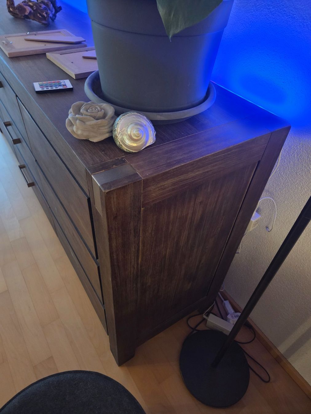 Tavoli: Esstisch und dazu passenden Sideboard – Usato da Dietikon venduto da Nikola 6