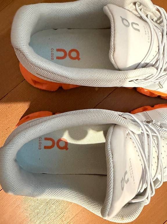On Scarpe da uomo: Neue Turnschuhe On Cloud (41) – Nuovo (secondo la descrizione) da Bern venduto da samsam28 4