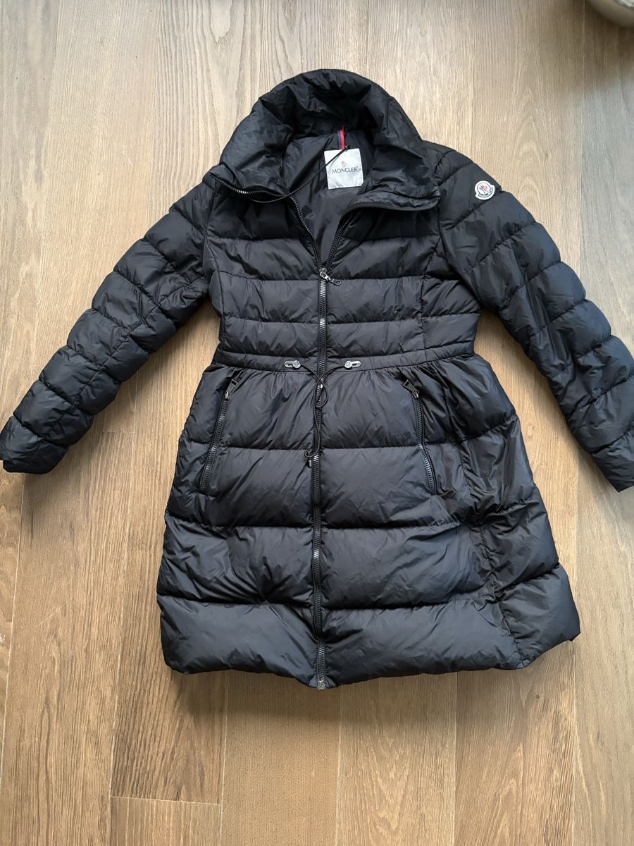 Moncler Cappotti: MONCLER Mantel schwarz – Usato da Bern venduto da Sabischu 1