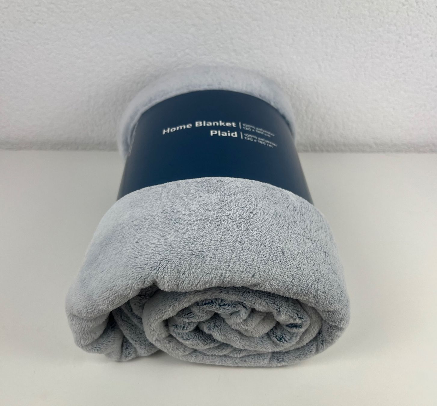 Coperte: Kuscheldecke / Fleece-Decke - hellblau – Nuovo e nell'imballaggio originale da Stein am Rhein venduto da Moons_of_Saturn 3