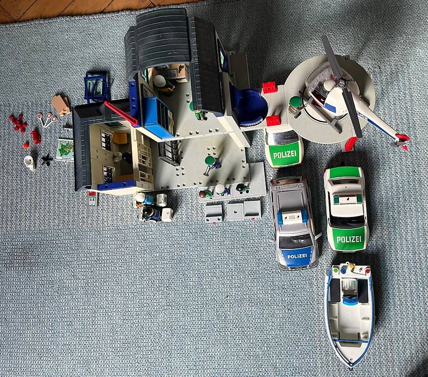 Spielzeuge: Playmobil Polizeistation  – Gebraucht aus Zürich von Donna_Lupa 3