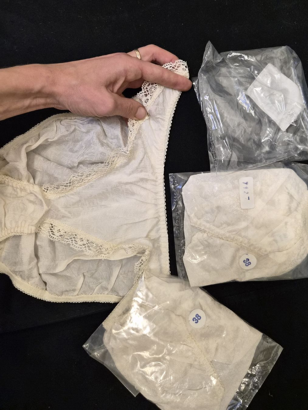 Altra biancheria intima: Seiden Unterwäsche Damen Gr38 – Nuovo e nell'imballaggio originale da Winterthur venduto da Lauruus 1