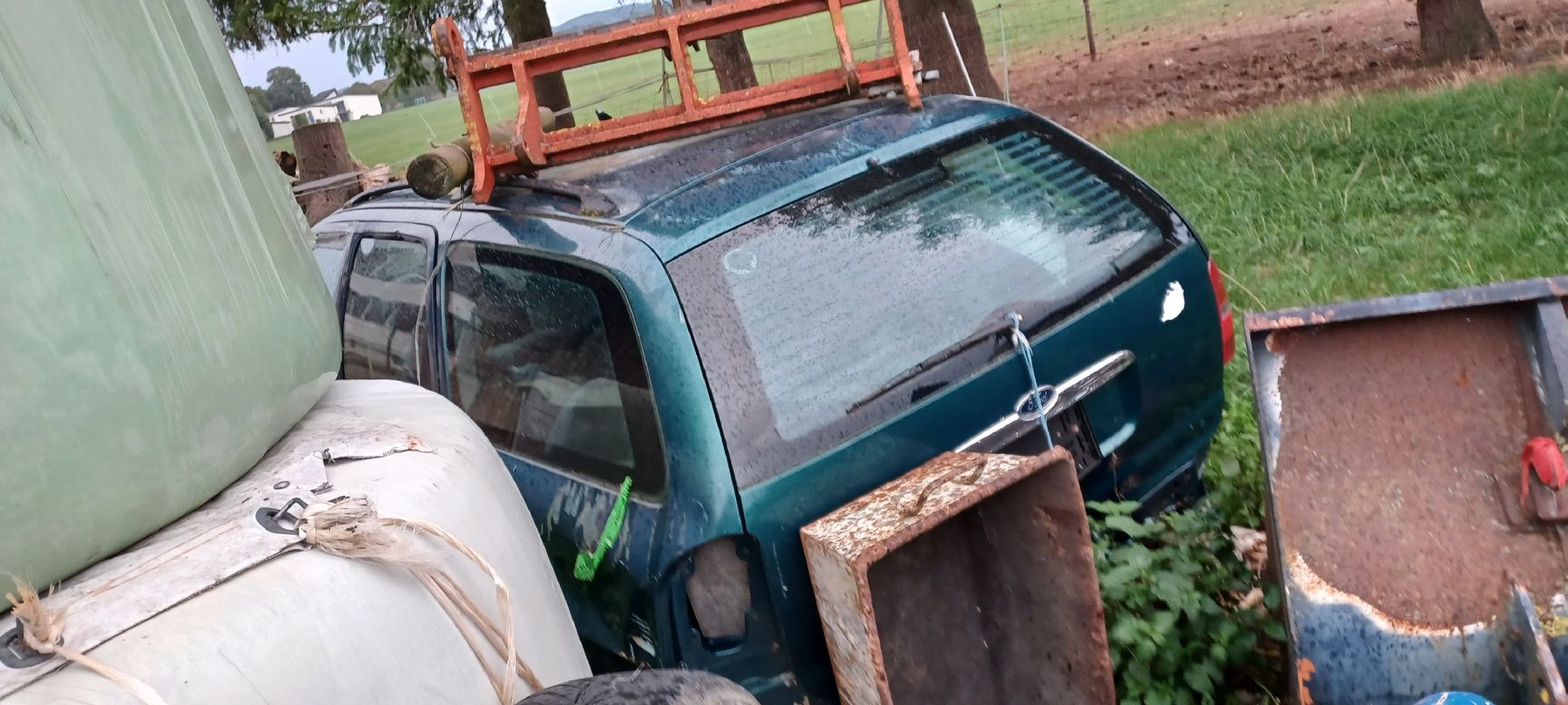 Ford Autos: Ford Mondeo Mk2 – Defekt aus Lommis von DeutzD13006