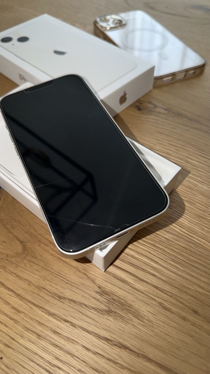Apple Handys / Smartphones: iPhone 13 | 128GB – Gebraucht aus Rafz von reginadi99 1