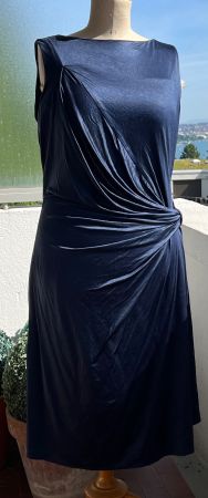 Schickes elegantes Sommerkleid dunkelblau Grösse XLNeuwertig