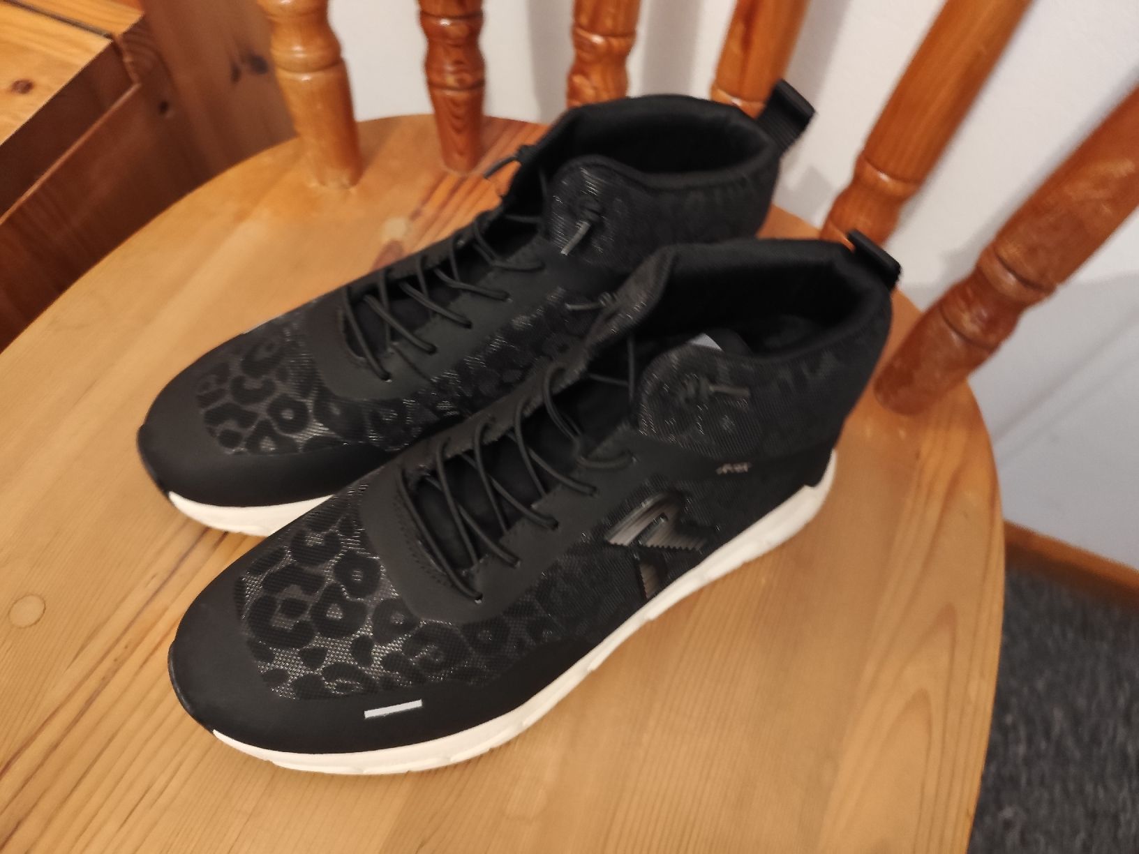 Rieker Scarpe da donna: Rieker Sneaker schwarz-weiss Gr. 38 – Nuovo (secondo la descrizione) da Gais venduto da ste_y6ps