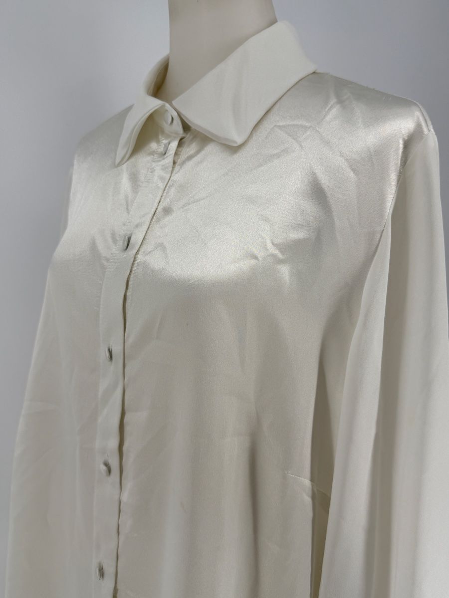 Chemisiers: Satin Bluse Gr. 48 – Défectueux à Auenstein par moin. 1