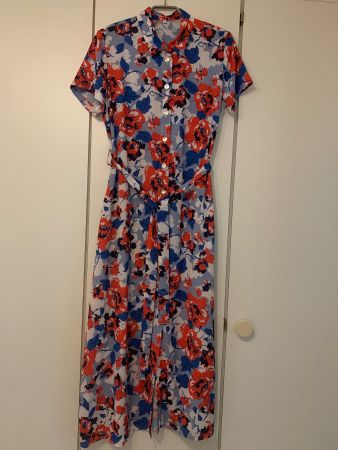 Neue Kleid in 42 und 44 Grosse