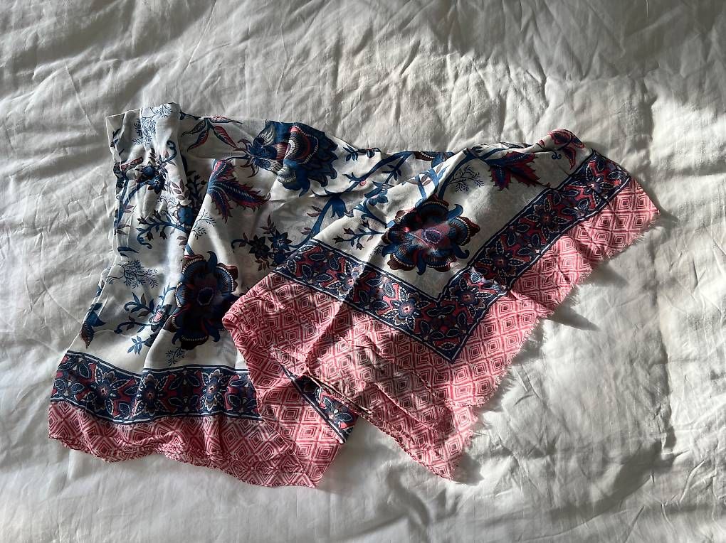 Massimo Dutti Foulard & Sciarpe: Echarpe Massimo Dutti – Usato da St-Prex venduto da feb_wd8w 1