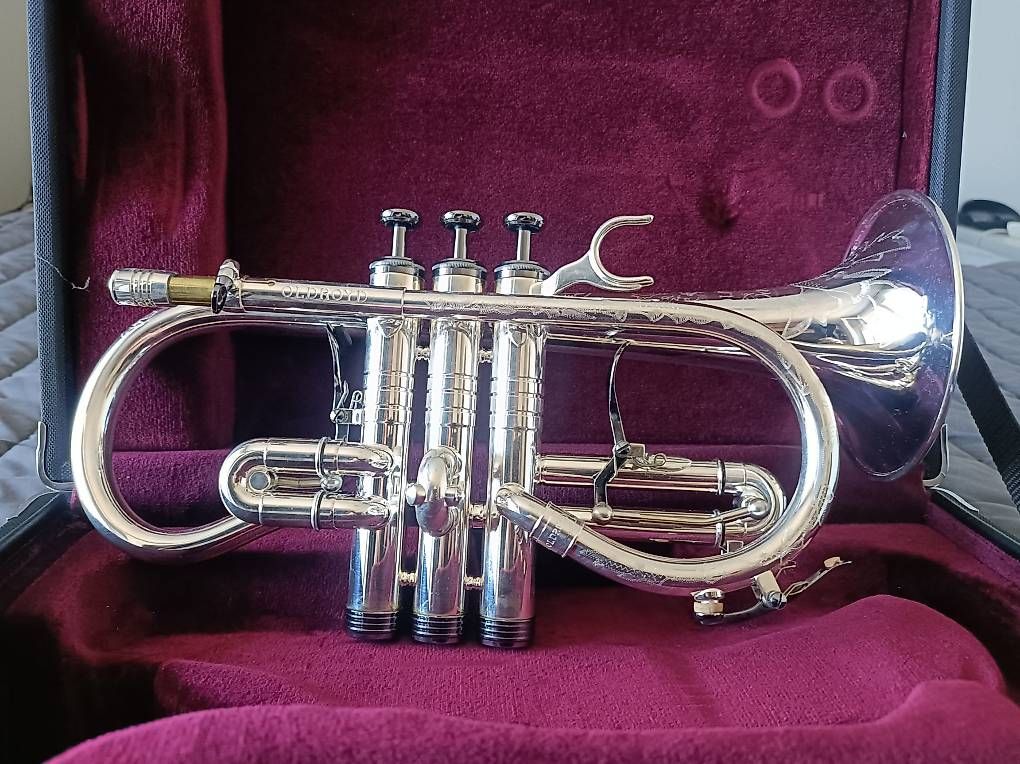 Musikinstrumente: Cornet soprano mib Geneva Cardinal – Neu und originalverpackt aus Féchy von SM73 3