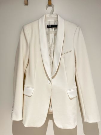 Elegante Zara Damen Blazer, Weiss, Gr. M – Top Zustand!