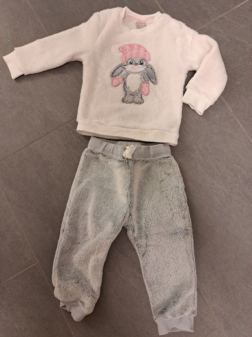 Lotti & Set di vestiti: Kuscheliges Winterkombi Hase Gr. 80 – Usato da Basadingen venduto da Perlenfee_Schweiz
