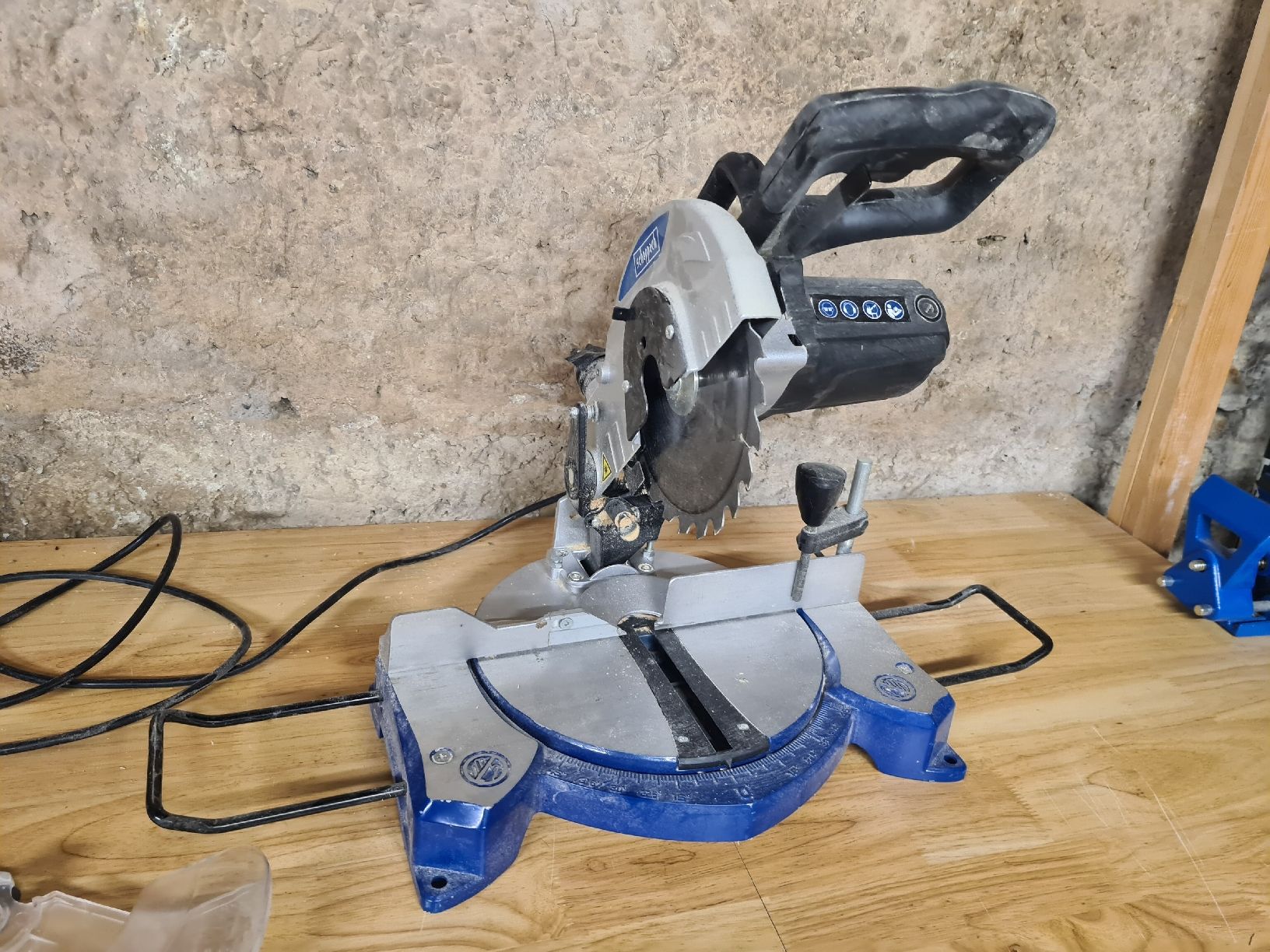 Toutes les machines: Kappsäge – Défectueux à Waldkirch par Hypertenuse 2