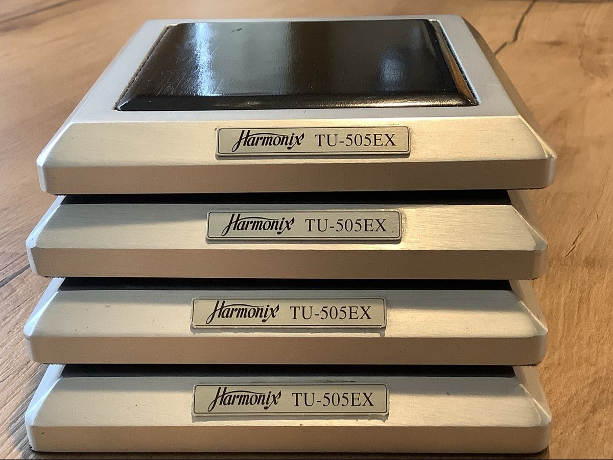 Casse acustiche: Harmonix TU-505EX Füsse-Set, 4 Stk. – Usato da herzogenbuchsee venduto da HIFIANER