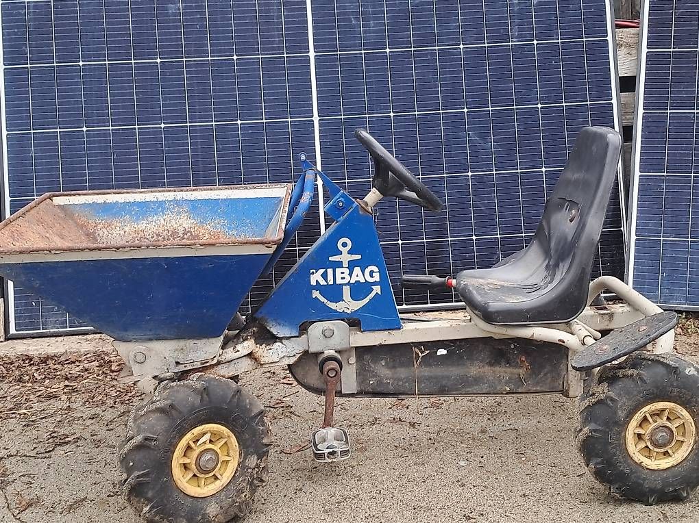 Veicoli per bambini: Kinderbaumaschine / Go-Kart/ Kipper  – Usato da Trimbach venduto da Timewarp 4
