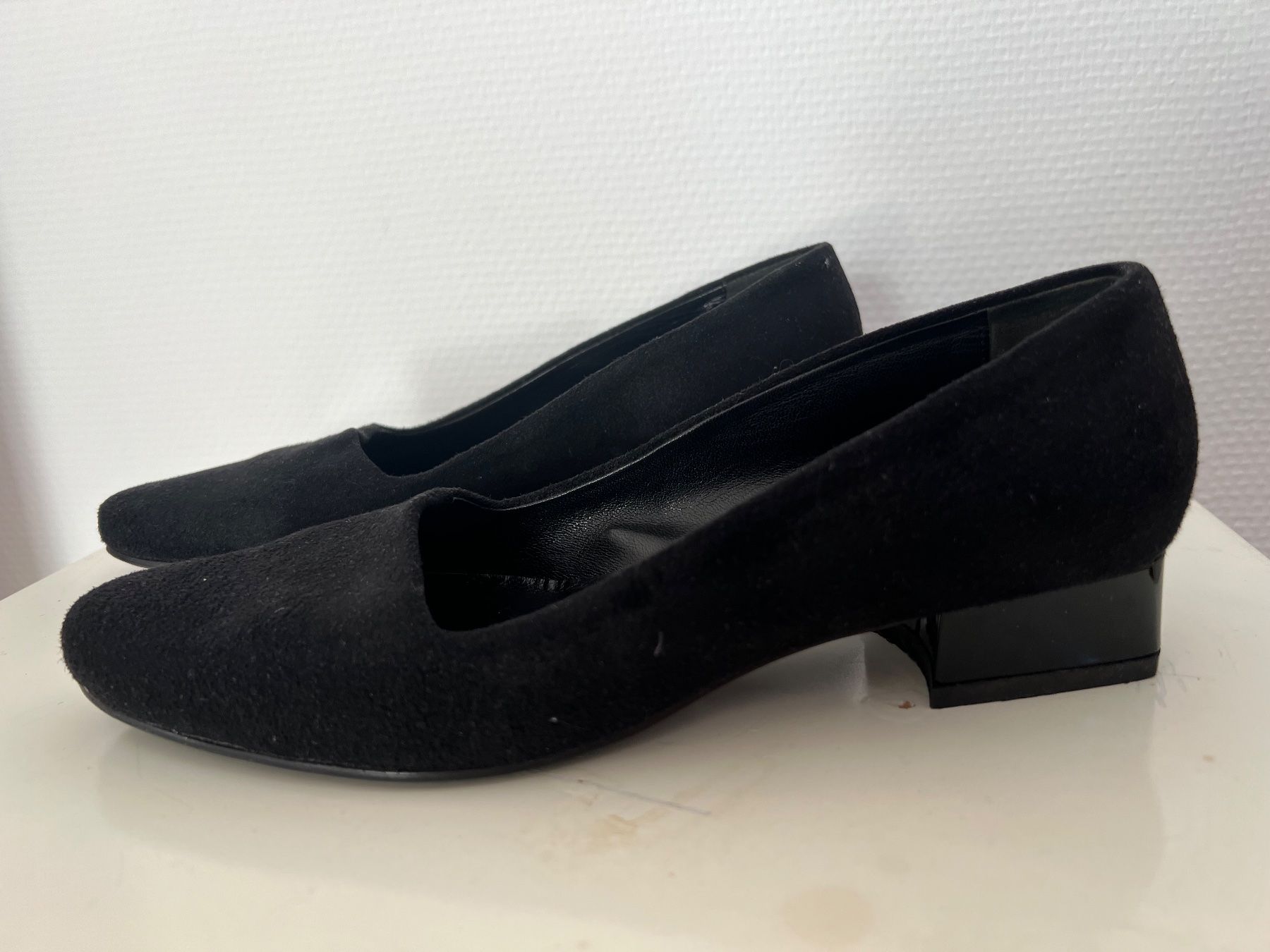 Scarpe da donna: Francesca Damen Veloursleder Schuhe Gr.38 – Usato da Zürich venduto da ost_5sdl 2