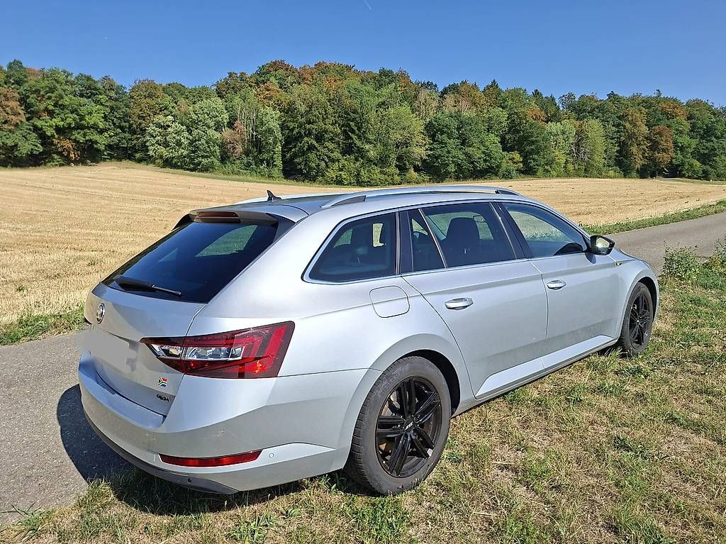 Autos: Skoda Superb Combi 4x4 2.0 TDI 190 Style – Gebraucht aus Sarmenstorf von Padi74 1