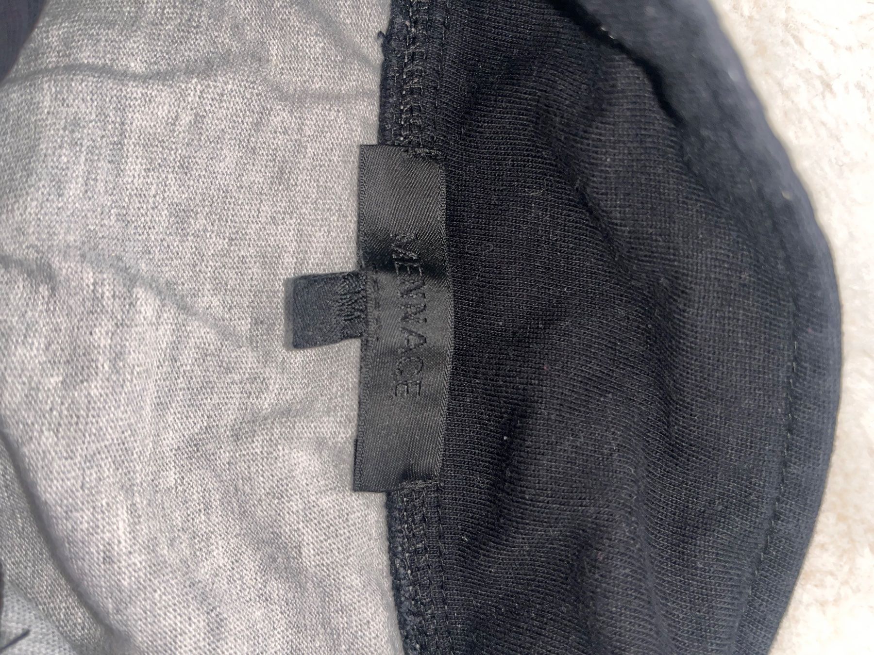 Pullover & Sweatshirts: pull Mennace – Gebraucht aus Bernex von claraaaa4 2