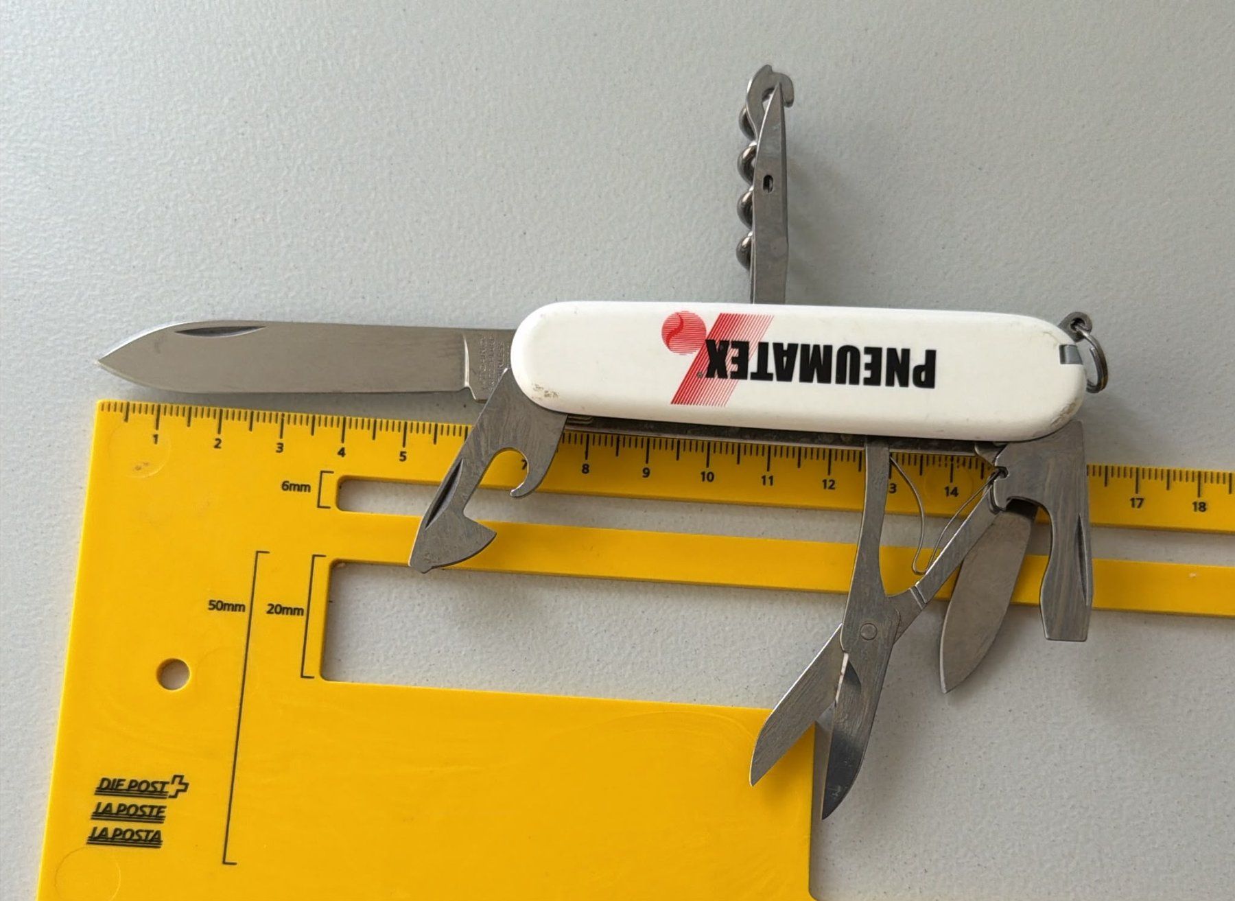 Victorinox Taschenmesser: VICTORINOX SACKMESSER PNEUMATEX – Gebraucht aus Zürich von Frei-Occasionen 4
