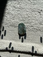Moosachat Edelstein, Grün-Weiss gemustert, Handschmeichler