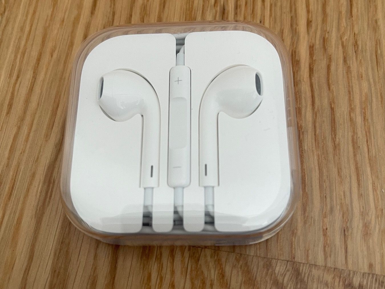 Apple Cuffie: Apple EarPods - Oreillettes - NEW – Nuovo e nell'imballaggio originale da Bussigny venduto da Dali430