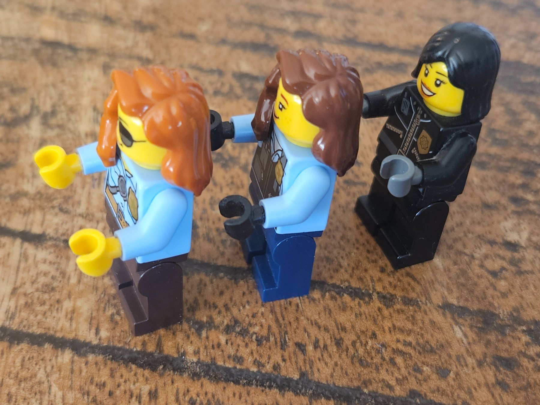 Lego Kit di costruzioni: lego lot de 3 figurines – Usato da Confignon venduto da Ecrofigs 2